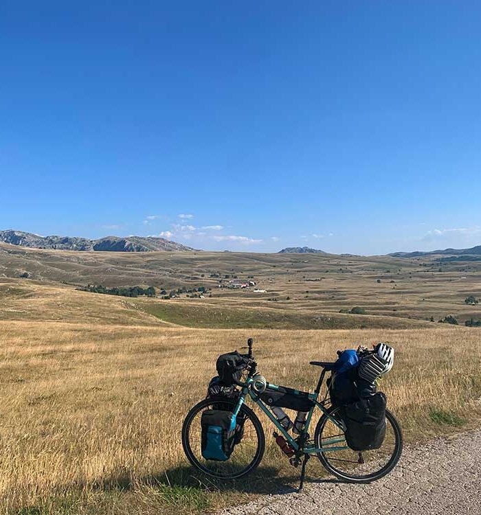 viajar en bicicleta por montenegro
